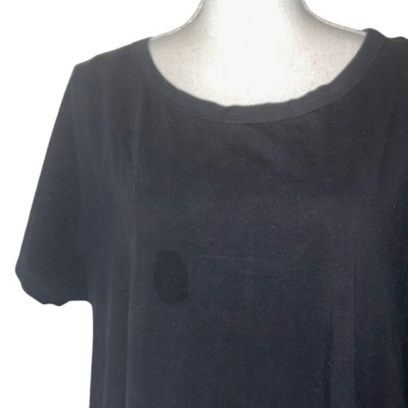COS black shirt dress with short sleeves and u-shaped neckline stained - Picture 11 of 12
